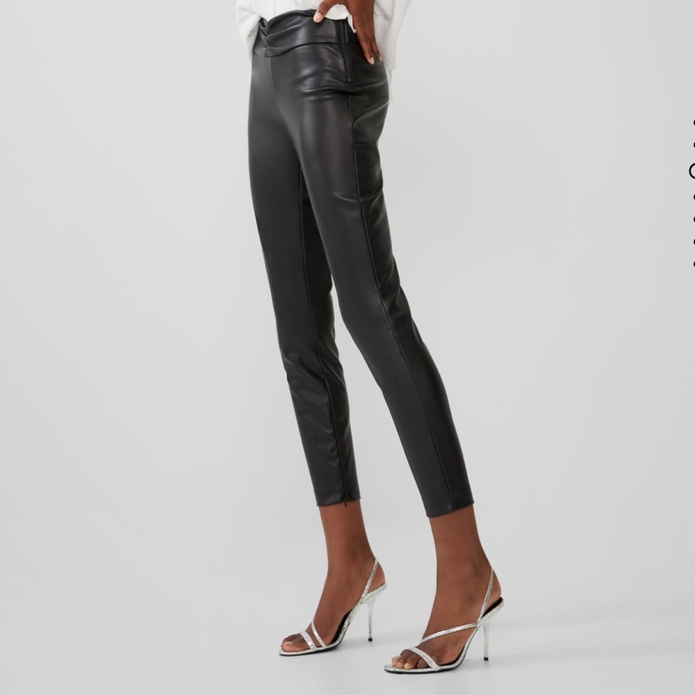 NWOT faux leather Zara leggings size medium